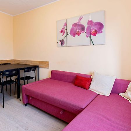 Cozy Apartments In Muelheim Cologne Exterior photo
