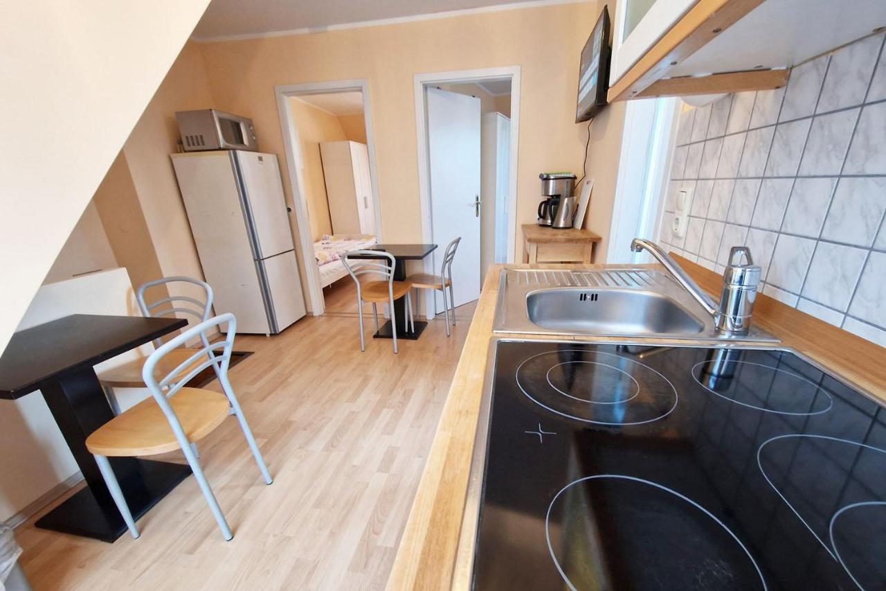 Cozy Apartments In Muelheim Cologne Exterior photo