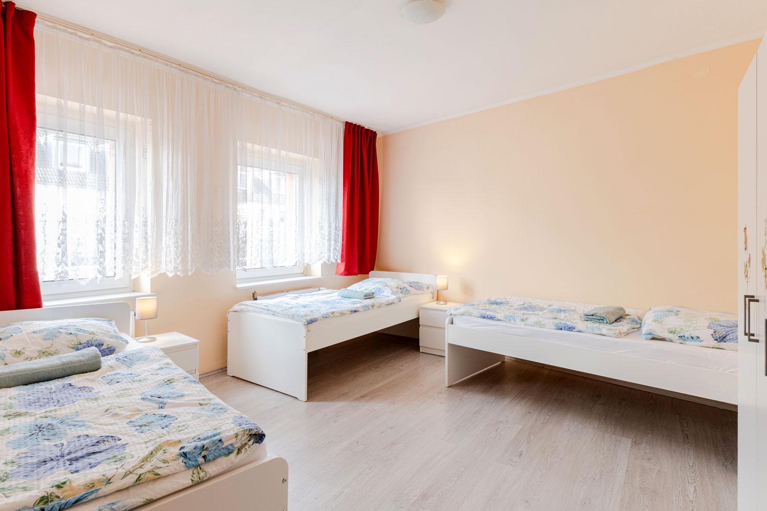 Cozy Apartments In Muelheim Cologne Exterior photo
